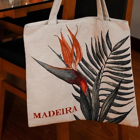 Recanto Da Madeira. Apartment Ribeira Brava Luaran gambar